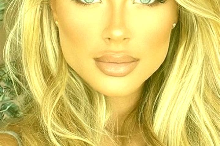 Aurora, 32, a blonde blue-eyed latina companion based in Rethondes. Offering Couples, GFE, Massage. Available for incall and outcall, day and evening dates.