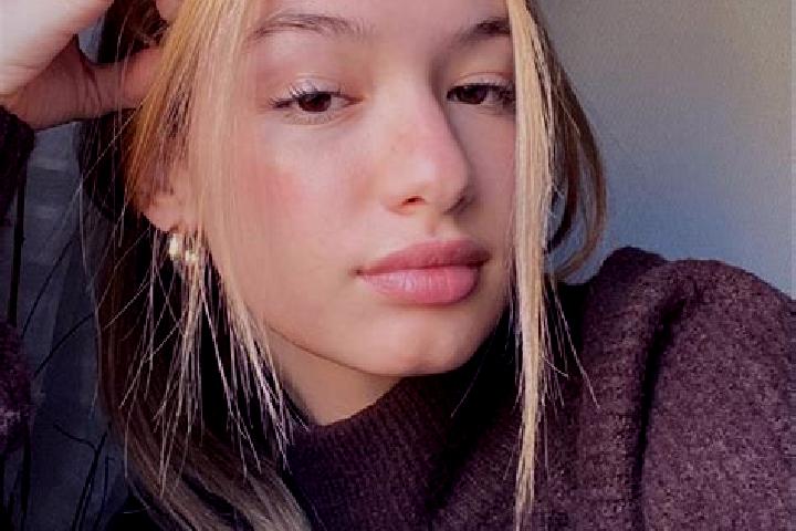 Aurora, 32, a blonde brown-eyed caucasian companion based in Merinos. Offering Girlfriend Experience, CIM. Available for incall and outcall, overnight bookin...