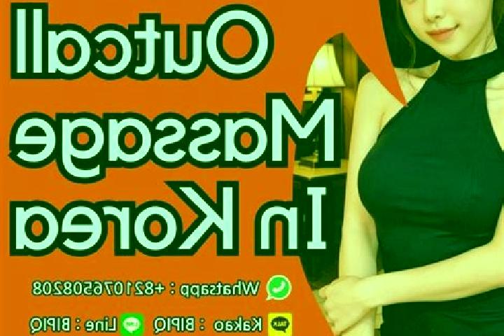 Aurora, 32, a red green-eyed mixed companion based in Dossena. Offering BDSM, A-Level, OWO, Erotic Massage. Available for incall and outcall, overnight booki...