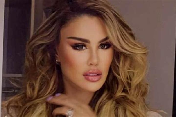 Aurora, 32 — Escort in Conde, France