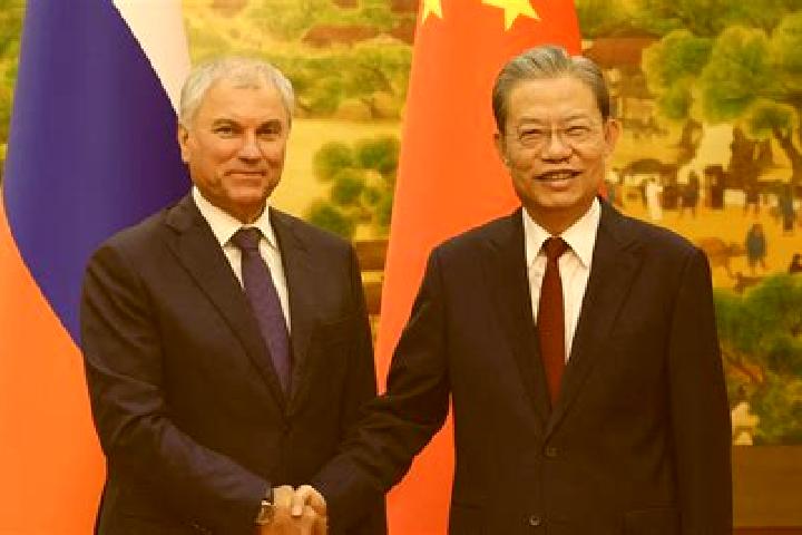 Aurora, 32 — Escort in Duma, China