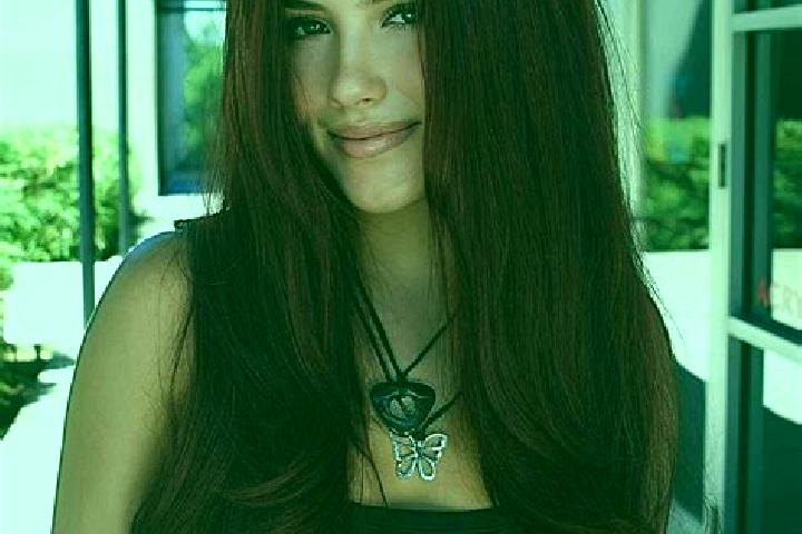 Aurora, 33, a auburn dark-eyed indian companion based in Dinhard. Offering Roleplay, Prostate Massage, Erotic Massage, BDSM, 69. Available for incall and out...