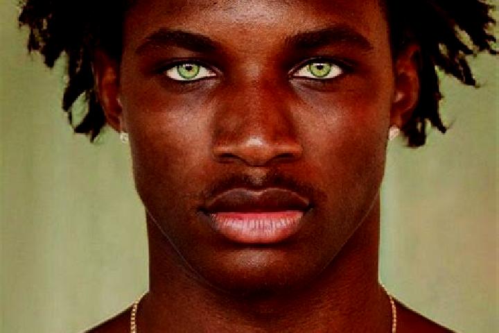 Aurora, 33, a black green-eyed european companion based in Dianopolis. Offering Couples, Domination, CIM. Available for incall and outcall, overnight booking...