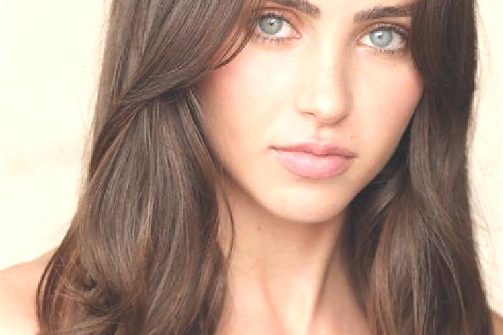 Aurora, 33, a brunette grey-eyed caucasian companion based in Castle Hills. Offering GFE, Fetish, Massage, Striptease. Available for incall and outcall, day ...