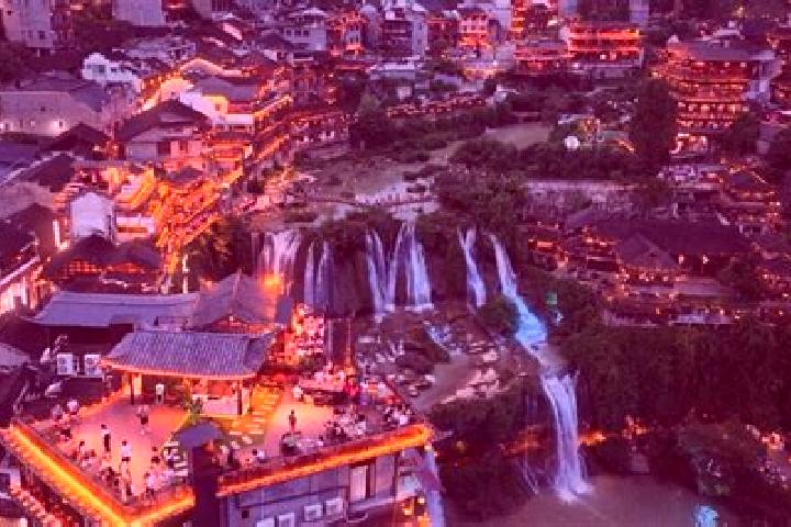 Aurora, 33 — Escort in Huotong, China