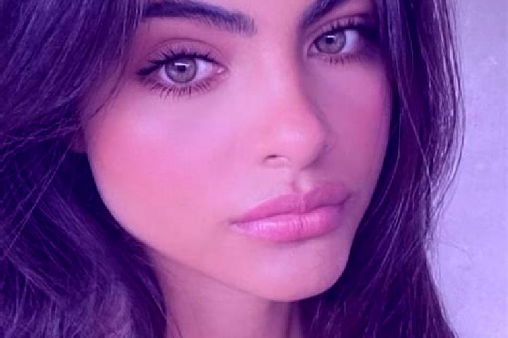 Aurora, 34, a black hazel-eyed middle eastern companion based in Firmi. Offering Tantra, Couples. Available for incall and outcall, overnight bookings availa...