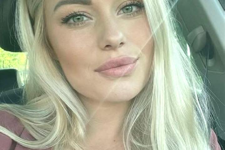 Aurora, 34, a blonde hazel-eyed caucasian companion based in Xkeulil. Offering 69, Party Girl, Overnight, Girlfriend Experience. Available for incall and out...