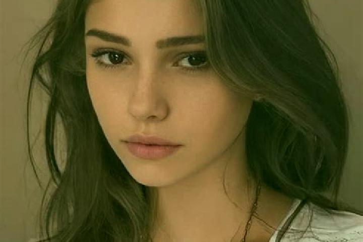 Aurora, 34, a chestnut grey-eyed slavic companion based in Ia Pa. Offering CIM, Deep French Kissing, 69. Available for incall and outcall, overnight bookings...