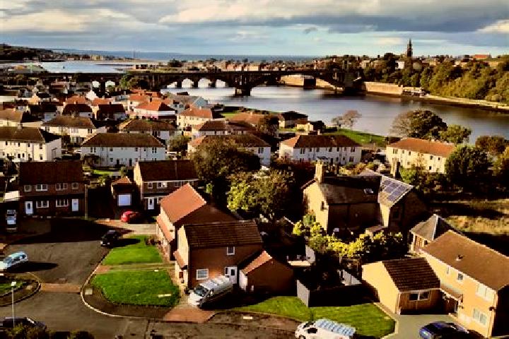 Aurora, 34, a red blue-eyed ebony companion based in Berwick-Upon-Tweed. Offering Striptease, A-Level, Party Girl. Available for incall and outcall, day and ...