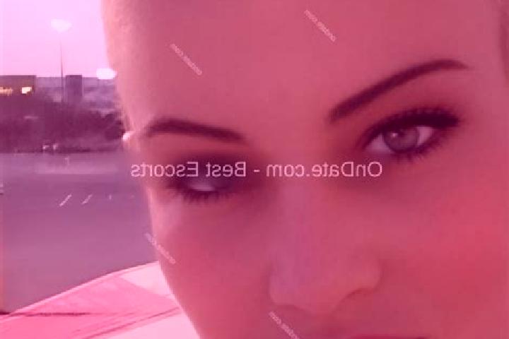 Aurora, 34 — Escort in Huangtuling, China