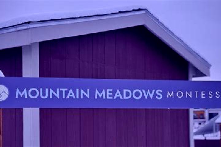 Aurora, 34 — Escort in Mountain Meadows, Canada