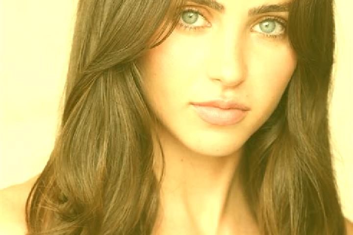 Aurora, 35, a chestnut brown-eyed latina companion based in Waterford. Offering OWO, Tantra, Fetish. Available for incall and outcall, day and evening dates.