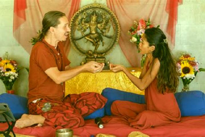 Aurora, 35, a red brown-eyed indian companion based in Barcarrota. Offering Overnight, CIM, OWO, Tantra. Available for incall and outcall, day and evening da...