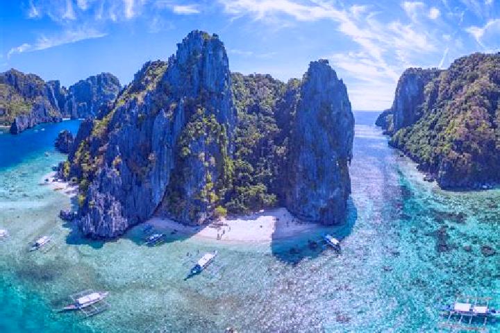 Aurora, 35 — Escort in Dos Hermanas, Philippines