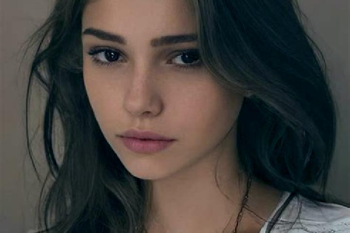 Aurora, 36, a black grey-eyed slavic companion based in Fressin. Offering Travel Companion, CIM, 69. Available for incall and outcall, day and evening dates.