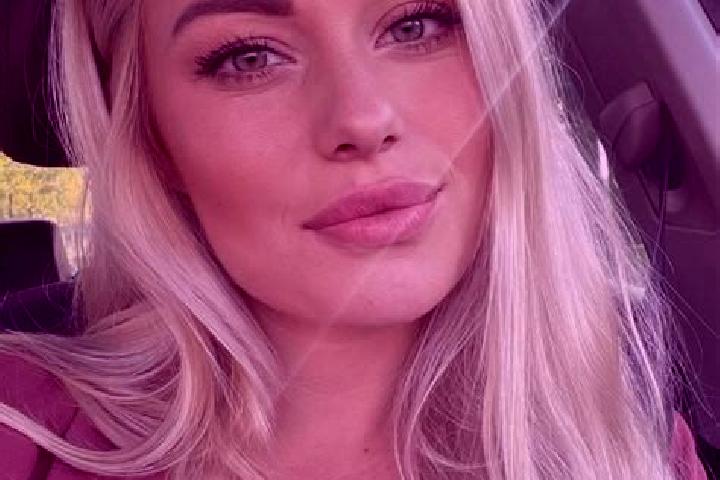 Aurora, 36, a blonde hazel-eyed mixed companion based in Liancun. Offering Massage, Dinner Date, Striptease, Travel Companion. Available for incall and outca...
