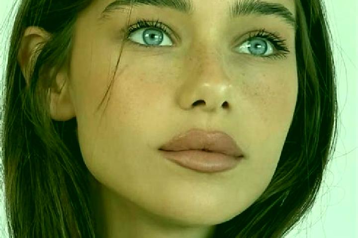 Aurora, 36, a brunette blue-eyed mixed companion based in Pisz. Offering Deep French Kissing, Travel Companion, Couples, Prostate Massage. Available for inca...