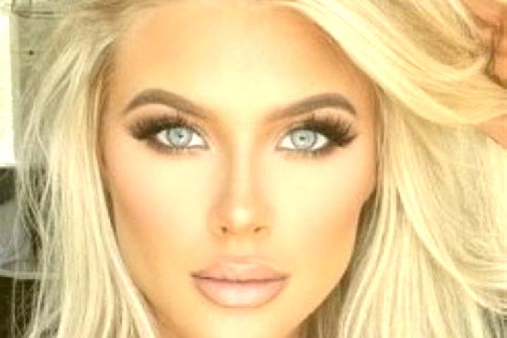 Aurora, 36, a platinum blonde green-eyed middle eastern companion based in Mediouna. Offering Roleplay, Striptease, Duos, Girlfriend Experience. Available fo...