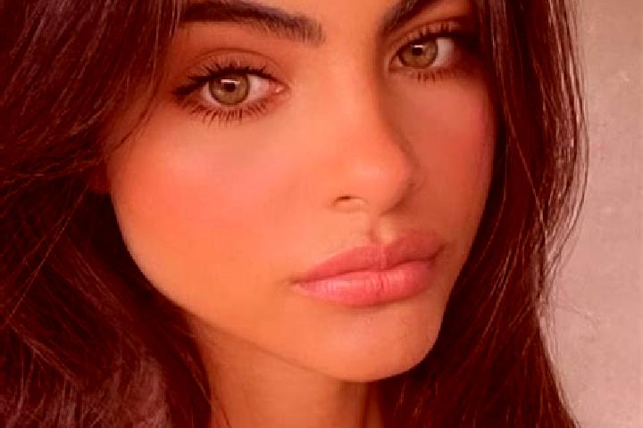 Aurora, 36, a red dark-eyed middle eastern companion based in Hrastje. Offering Travel Companion, Striptease, Girlfriend Experience, Domination. Available fo...
