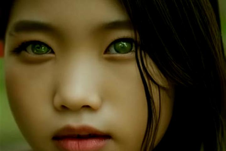 Aurora, 36, a red green-eyed asian companion based in Le Fousseret. Offering Couples, Fetish. Available for incall and outcall, day and evening dates.