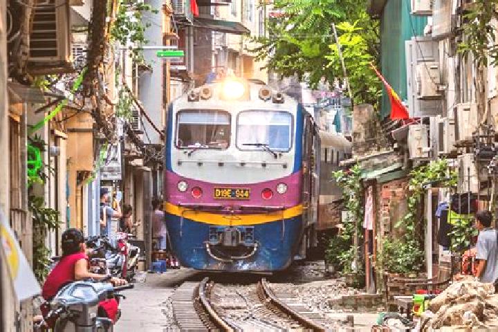 Aurora, 36 — Escort in Hanoi, Vietnam