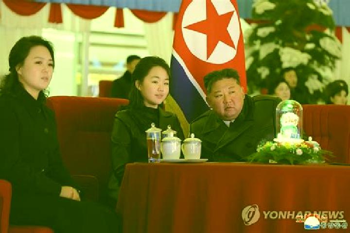 Aurora, 36 — Escort in Hukkyo-ri, North Korea
