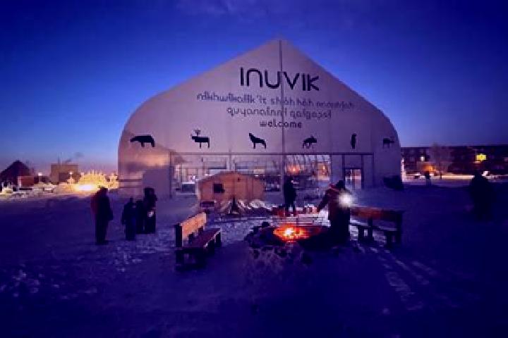 Aurora, 36 — Escort in Inuvik, Canada