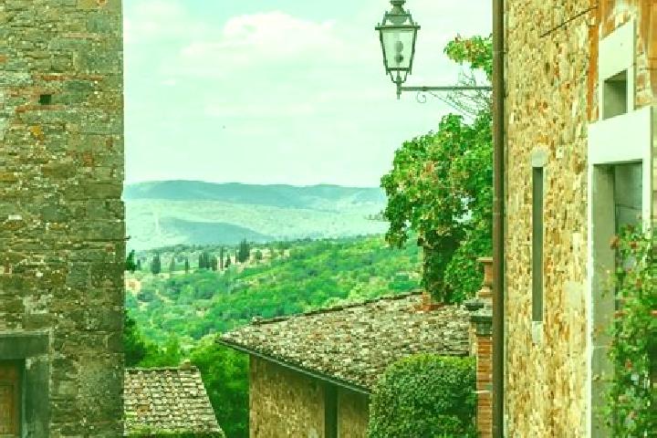 Aurora, 36 — Escort in Panzano in Chianti, Italy