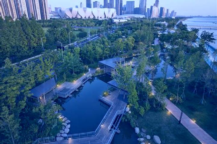 Aurora, 36 — Escort in Sanqiao, China