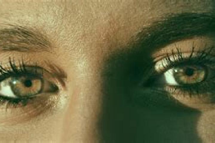 Aurora, 37, a black hazel-eyed mixed companion based in Mundundo. Offering Overnight, BDSM, Erotic Massage, Fetish, Girlfriend Experience. Available for inca...