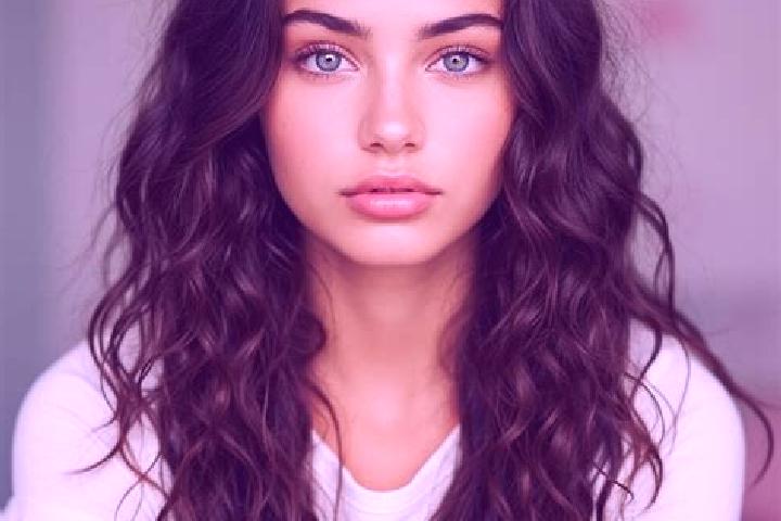 Aurora, 37, a brunette amber-eyed mediterranean companion based in Insuratei. Offering Prostate Massage, A-Level, Dinner Date, BDSM, CIM. Available for incal...