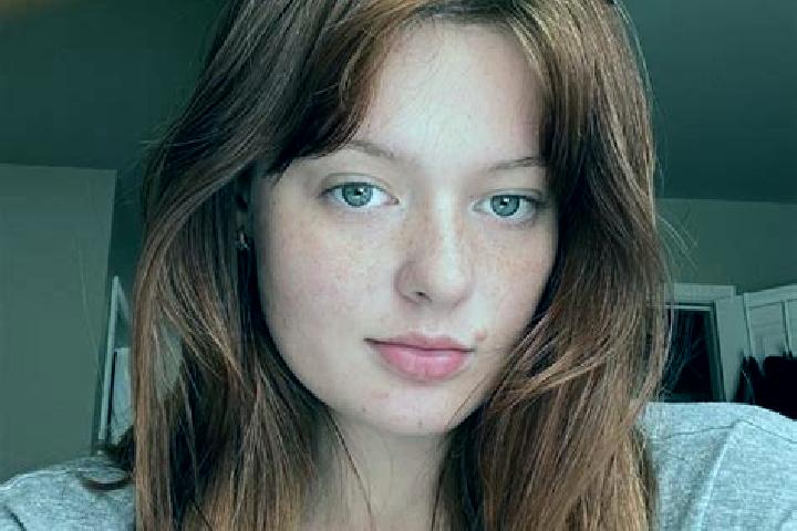 Aurora, 37, a chestnut grey-eyed mixed companion based in Niverville. Offering Deep French Kissing, Couples, Erotic Massage. Available for incall and outcall...