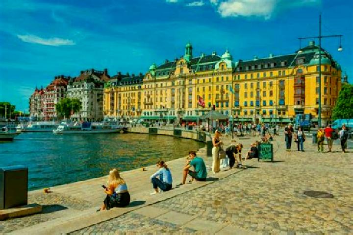 Aurora, 37 — Escort in OElmbrotorp, Sweden