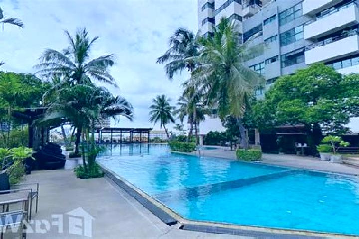 Aurora, 37 — Escort in Sathorn, Thailand