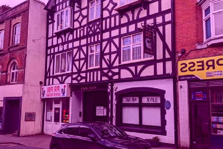 Aurora, 37 — Escort in Tiverton, United Kingdom