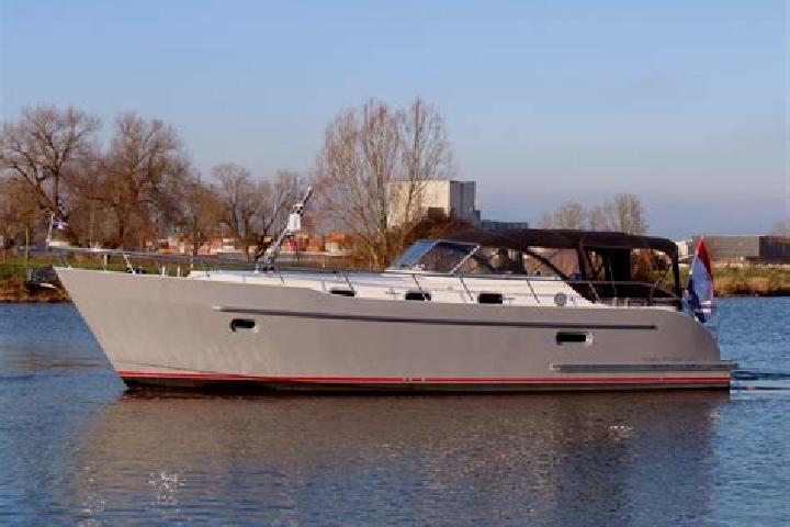 Aurora, 37 — Escort in Wolfsbos, Netherlands