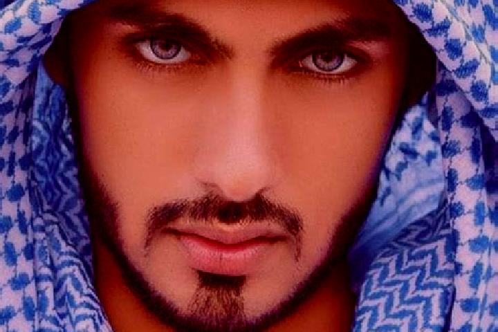 Aurora, 38, a auburn dark-eyed middle eastern companion based in Umm Salal Muhammad. Offering Massage, Couples, Roleplay, Deep French Kissing. Available for ...