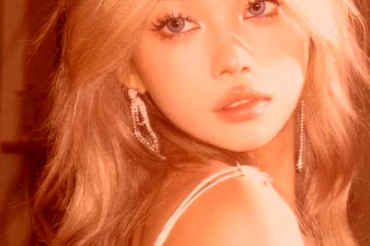 Aurora, 38, a blonde blue-eyed asian companion based in Rioja. Offering Roleplay, 69, Deep French Kissing, CIM. Available for incall and outcall, day and eve...