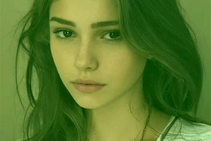 Aurora, 38, a chestnut grey-eyed slavic companion based in Eichelhardt. Offering Couples, Travel Companion, GFE, BDSM, Erotic Massage. Available for incall a...