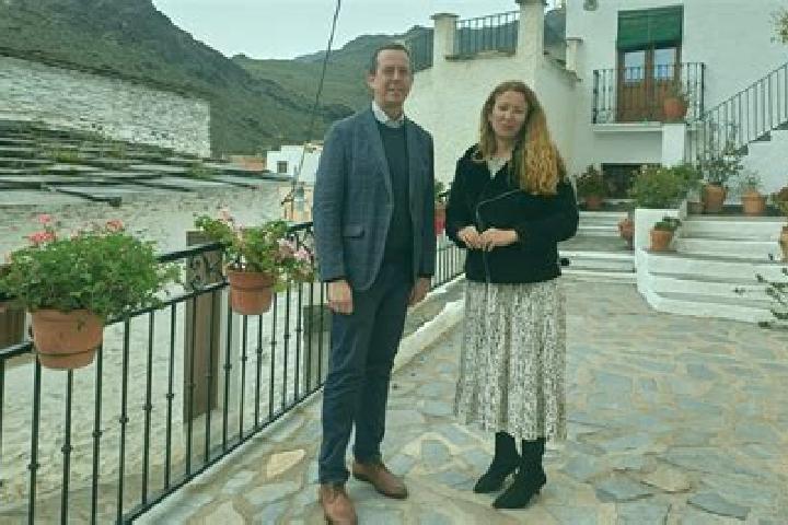 Aurora, 38 — Escort in Velefique, Spain