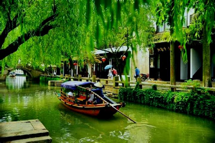 Aurora, 38 — Escort in Yizhou, China