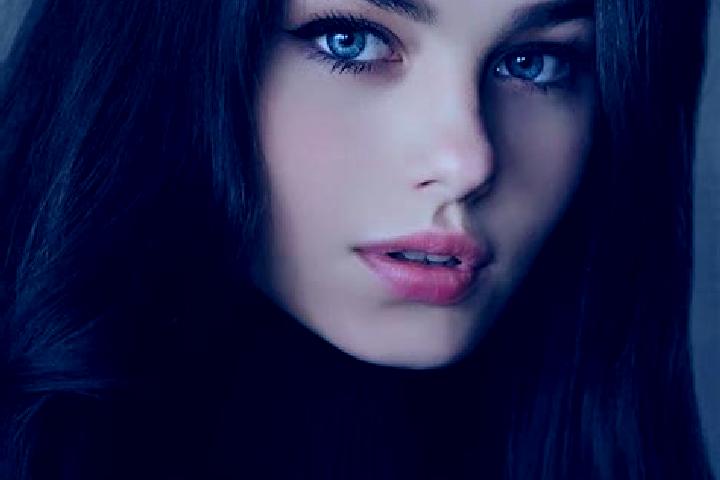 Aurora, 39, a black green-eyed caucasian companion based in Faedis. Offering Deep French Kissing, OWO, Couples. Available for incall and outcall, day and eve...