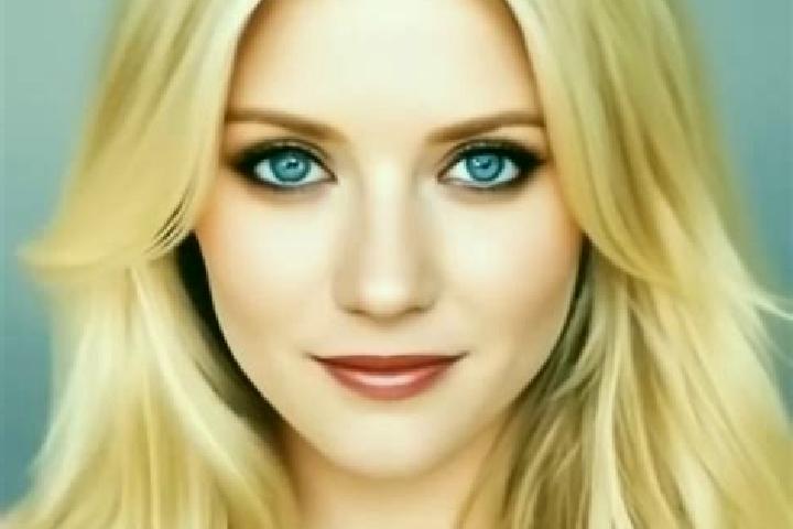 Aurora, 39, a blonde amber-eyed mixed companion based in Gross Laasch. Offering Deep French Kissing, Duos, Party Girl. Available for incall and outcall, day ...