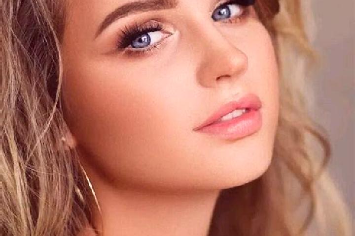 Aurora, 39, a dark blonde blue-eyed caribbean companion based in Montevallo. Offering Erotic Massage, Striptease, Party Girl, CIM, Prostate Massage. Availabl...