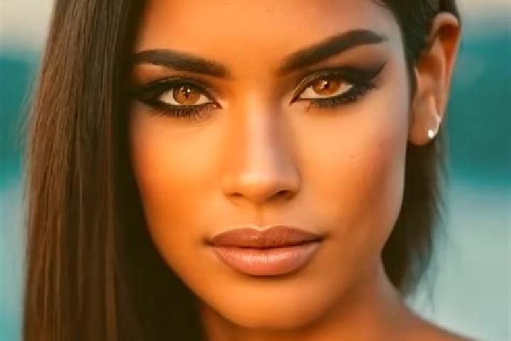 Aurora, 39, a red brown-eyed latina companion based in Schleiden. Offering Erotic Massage, Couples, Striptease. Available for incall and outcall, overnight b...