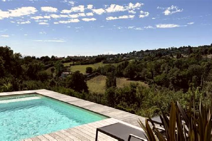Aurora, 39 — Escort in Limonest, France