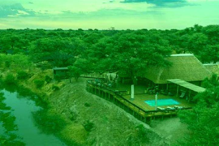 Aurora, 39 — Escort in Moremi, Botswana
