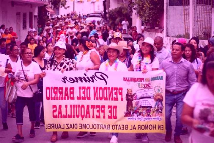 Aurora, 39 — Escort in Petaquillas, Mexico