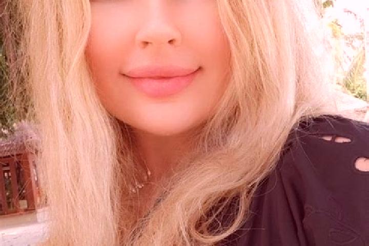 Ava, 20, a dark blonde dark-eyed caribbean companion based in Mohammad Salehi. Offering Domination, Overnight, GFE, Tantra, BDSM. Available for incall and ou...