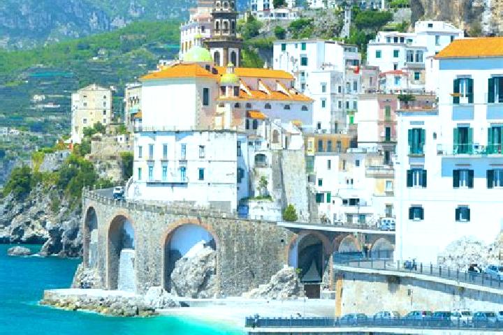 Ava, 20 — Escort in Deruta, Italy